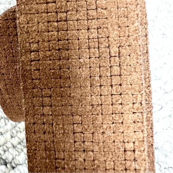 Massimo Dutti brown suede belt L - Picture 3 of 5